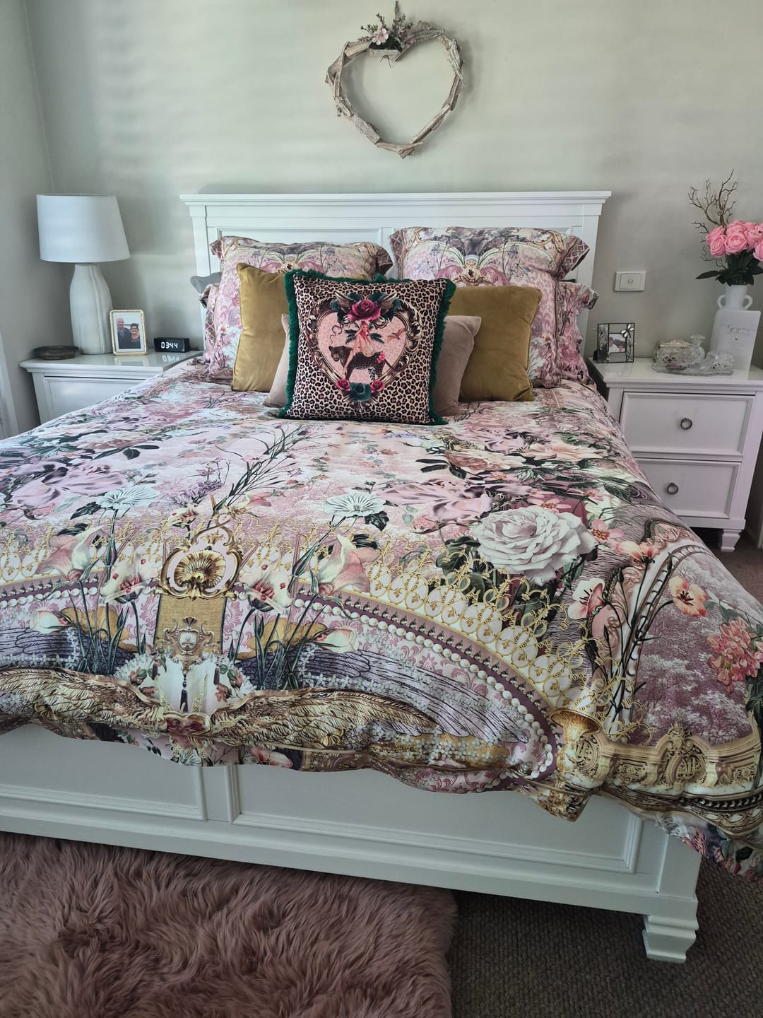 Customer photo review of Tiger Rose Cushion Queen K