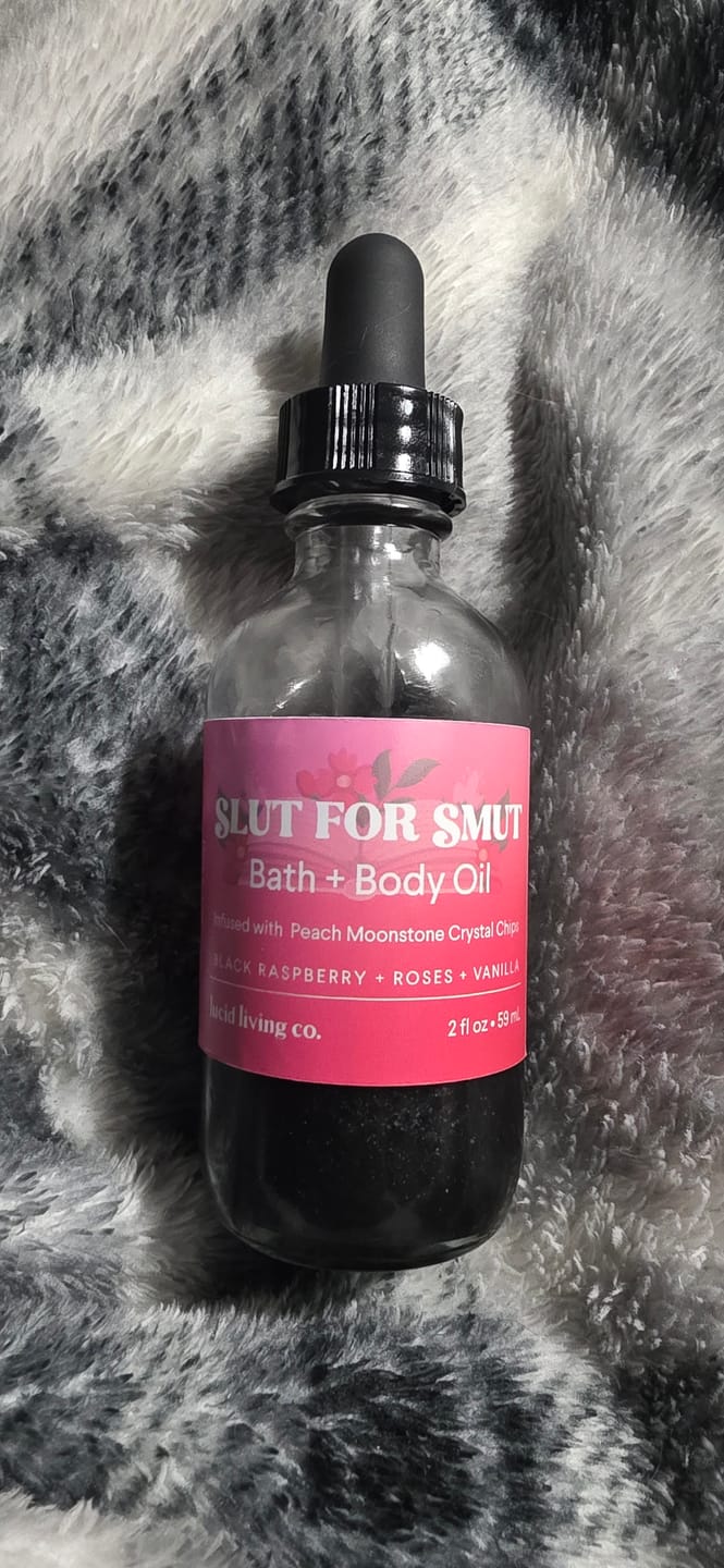 Customer photo review of Slut for Smut Bath & Body Oil