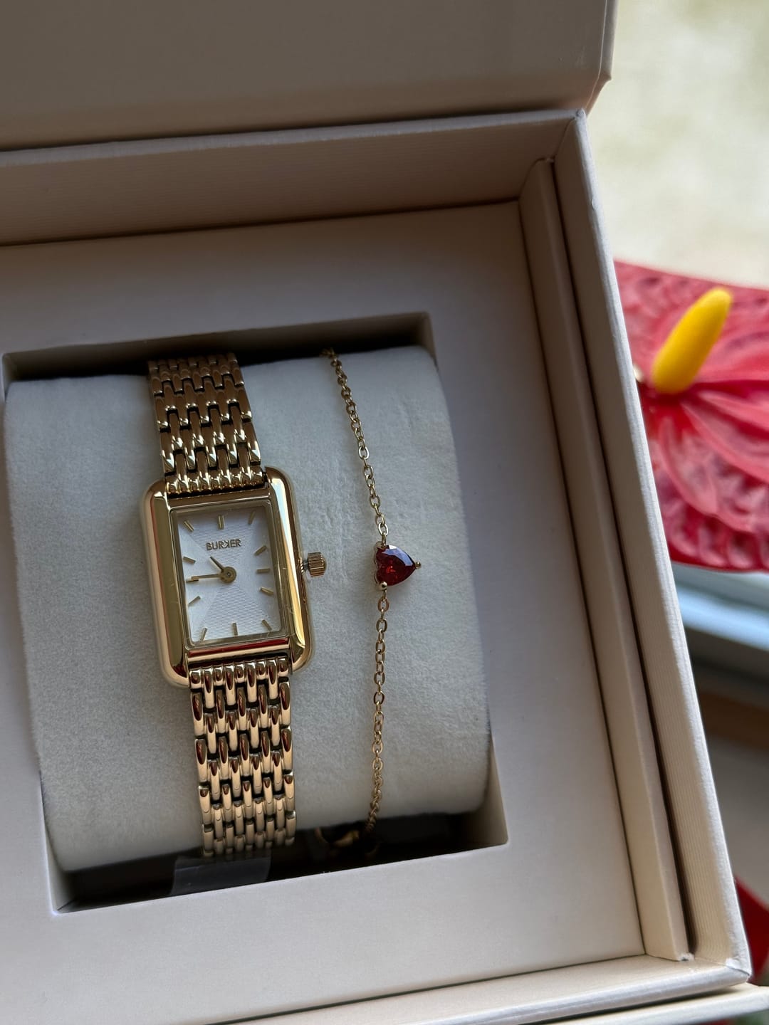 Customer photo review of Olivia Petite Gold White