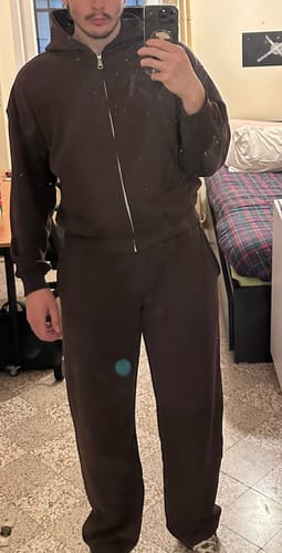 Customer photo review of Sweatpants Wide Fit Blanks 330GSM Dark Chocolate