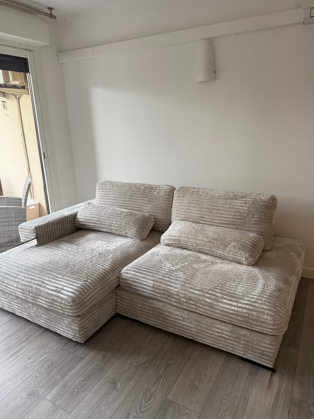 Customer photo review of Canapé d'angle convertible grande méridienne MONTPARNASSE