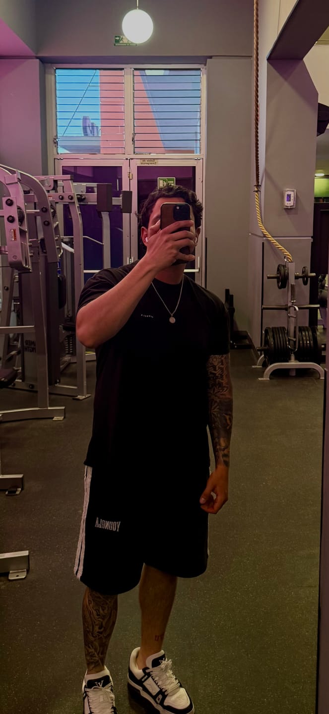 Customer photo review of 4295 - Perfect Tailored Tees