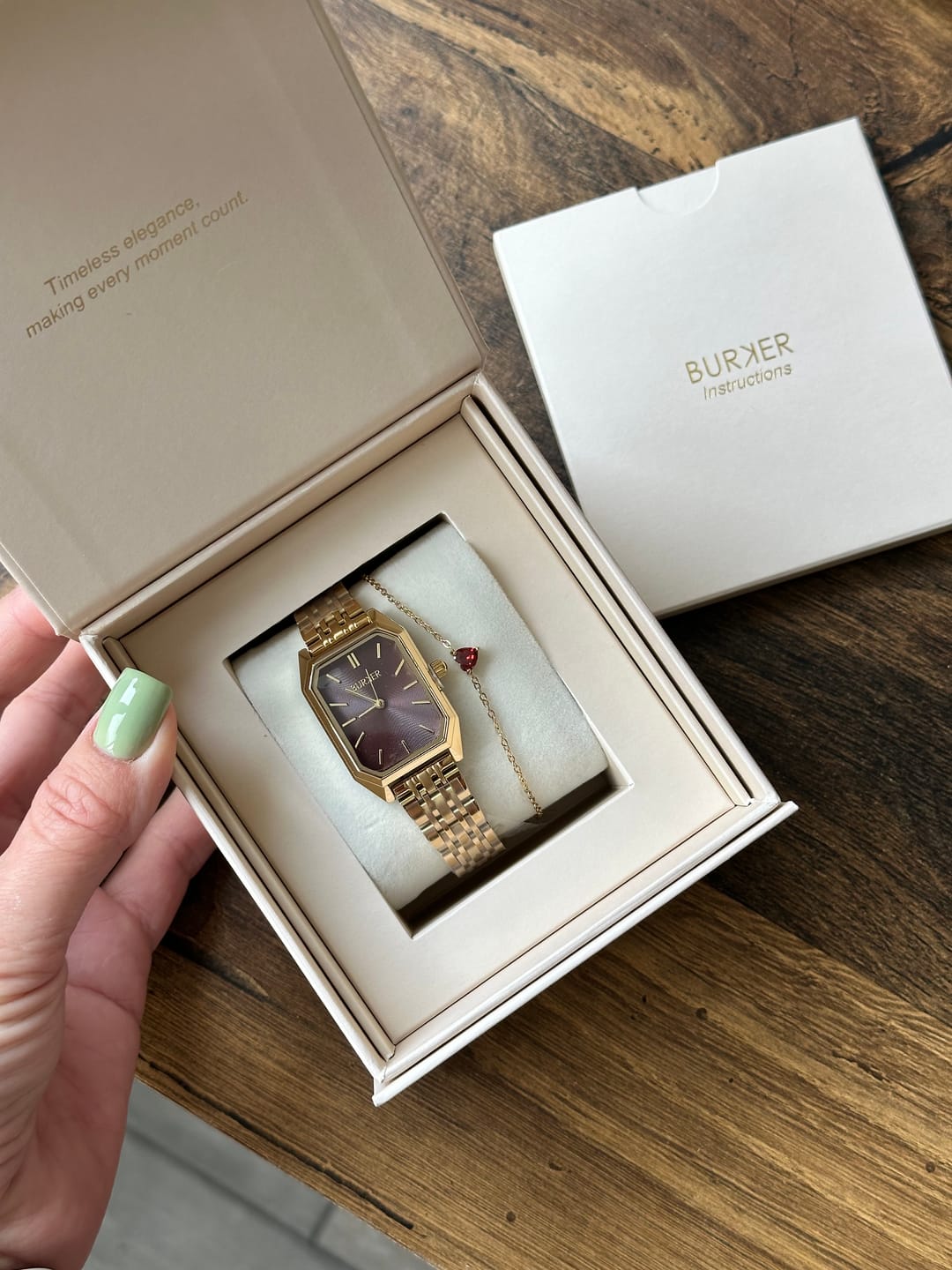 Customer photo review of Isabell Gold Burgundy