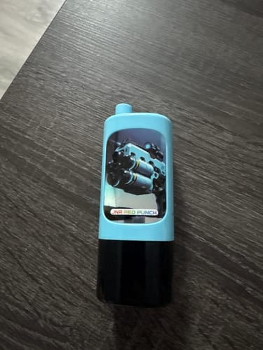 Customer photo review of JNR Quads 120K - Vaper Desechable - Cigarrillo Electrónico - 2% - 120000 Caladas - Cuatro Sabores