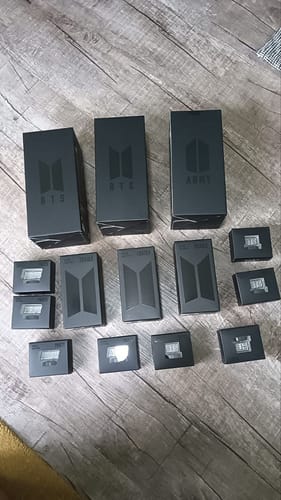 Customer photo review of BTS OFFICIAL LIGHT STICK VER.4