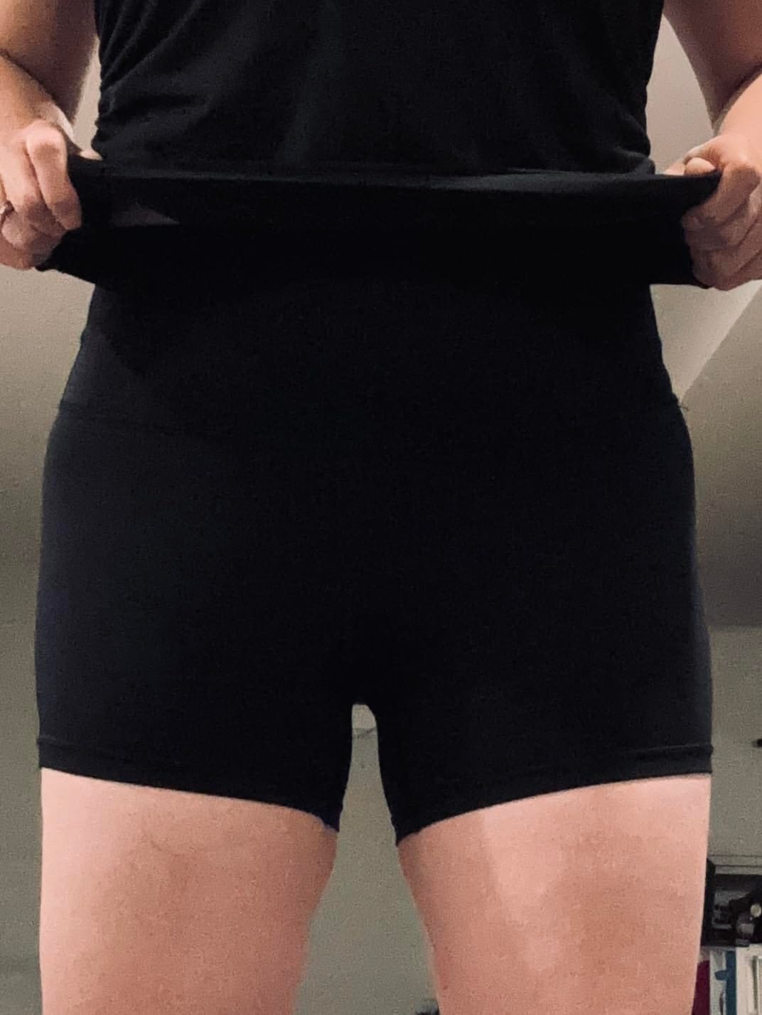 Customer photo review of Silix™ Cloud-Soft Tummy Control Pocket Short Leggings