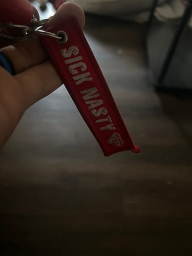 Customer photo review of SCHNATTERDAYS KEYTAG