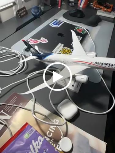 Customer video review of SKYMARKS AEROMEXICO 787-9 1/200 (**)