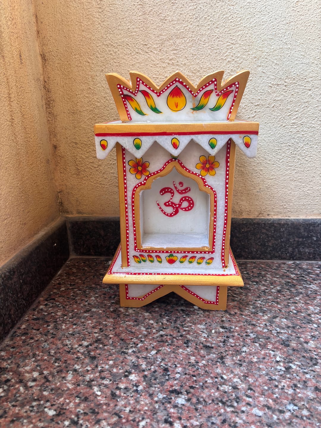 Customer photo review of Marble Tulsi Pot, Traditional Painting (Small) - Handicraft Bazaar