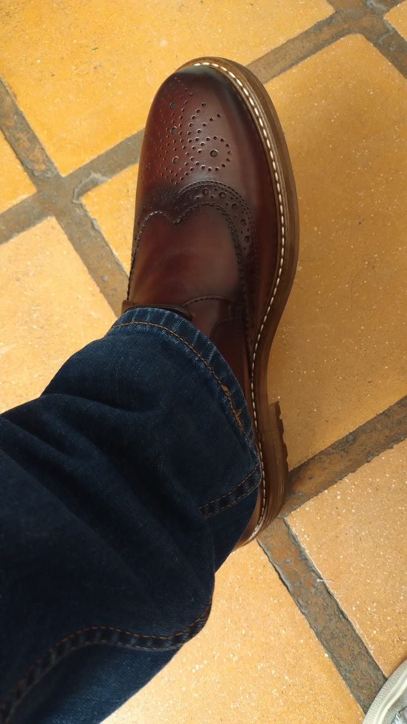 Customer photo review of DERBY CASUAL WINGTIP PIEL VINO