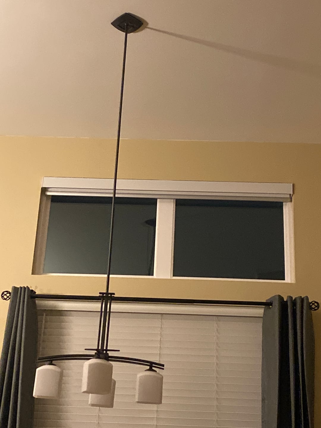 Customer photo review of SmartWings Motorized Light Filtering Solar Shades 1%/3%/5% Openness Aventus