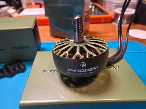 Customer photo review of it's 2306.5 1750KV Motor
