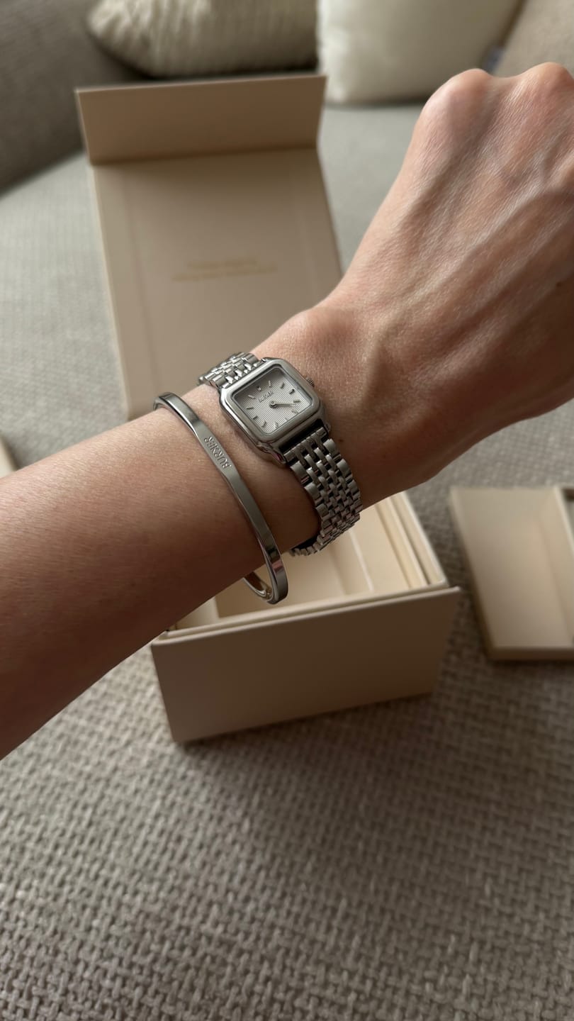 Customer photo review of Macy Petite Silver White