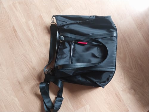 Reseña con foto de un cliente sobre Cartera De Hombro Notebook Office