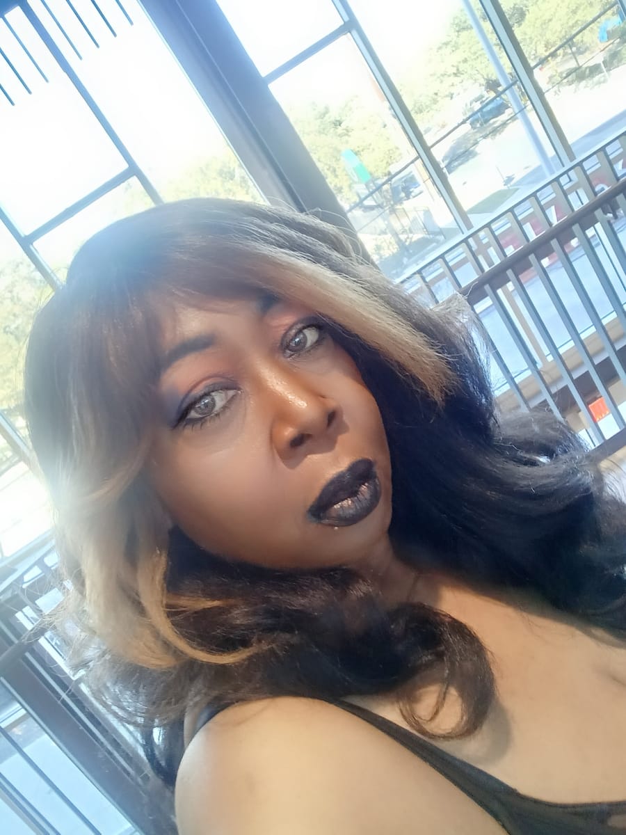 Customer photo review of Sensationnel Dashly Full Wig - UNIT 21