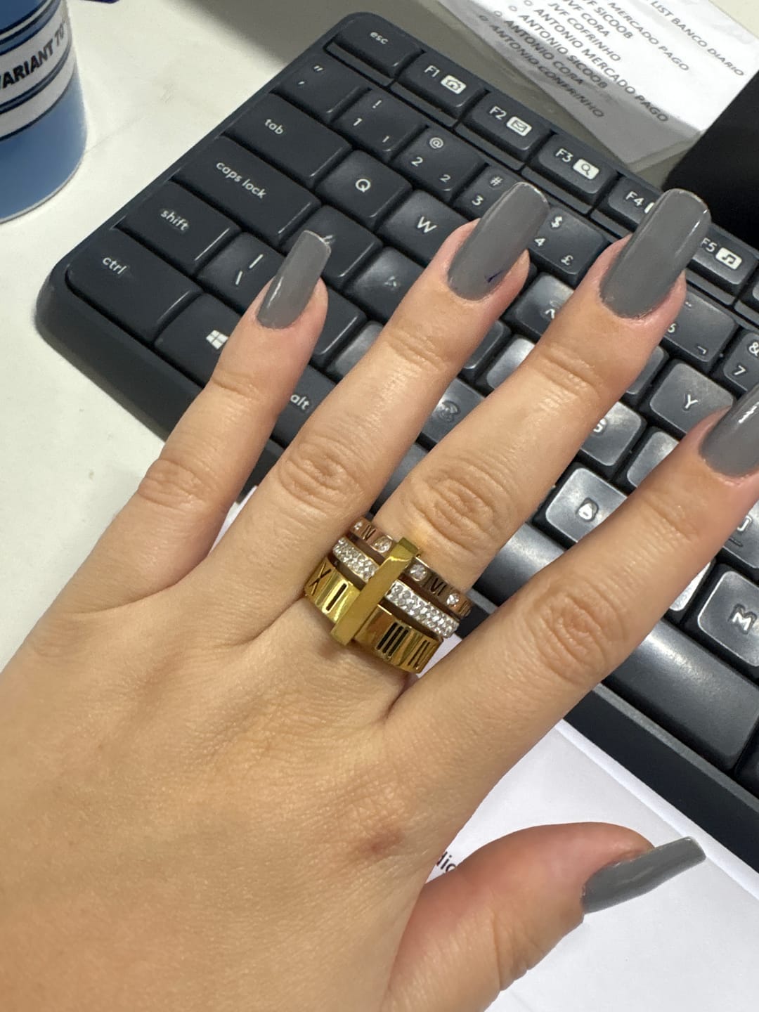 Customer photo review of Anel Triplo Momentos Banhado em Ouro 18k