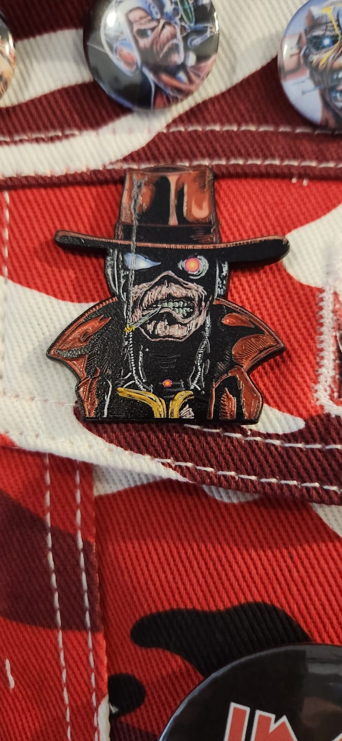 Customer photo review of Iron Maiden - Stranger In A Strange Land - Pin