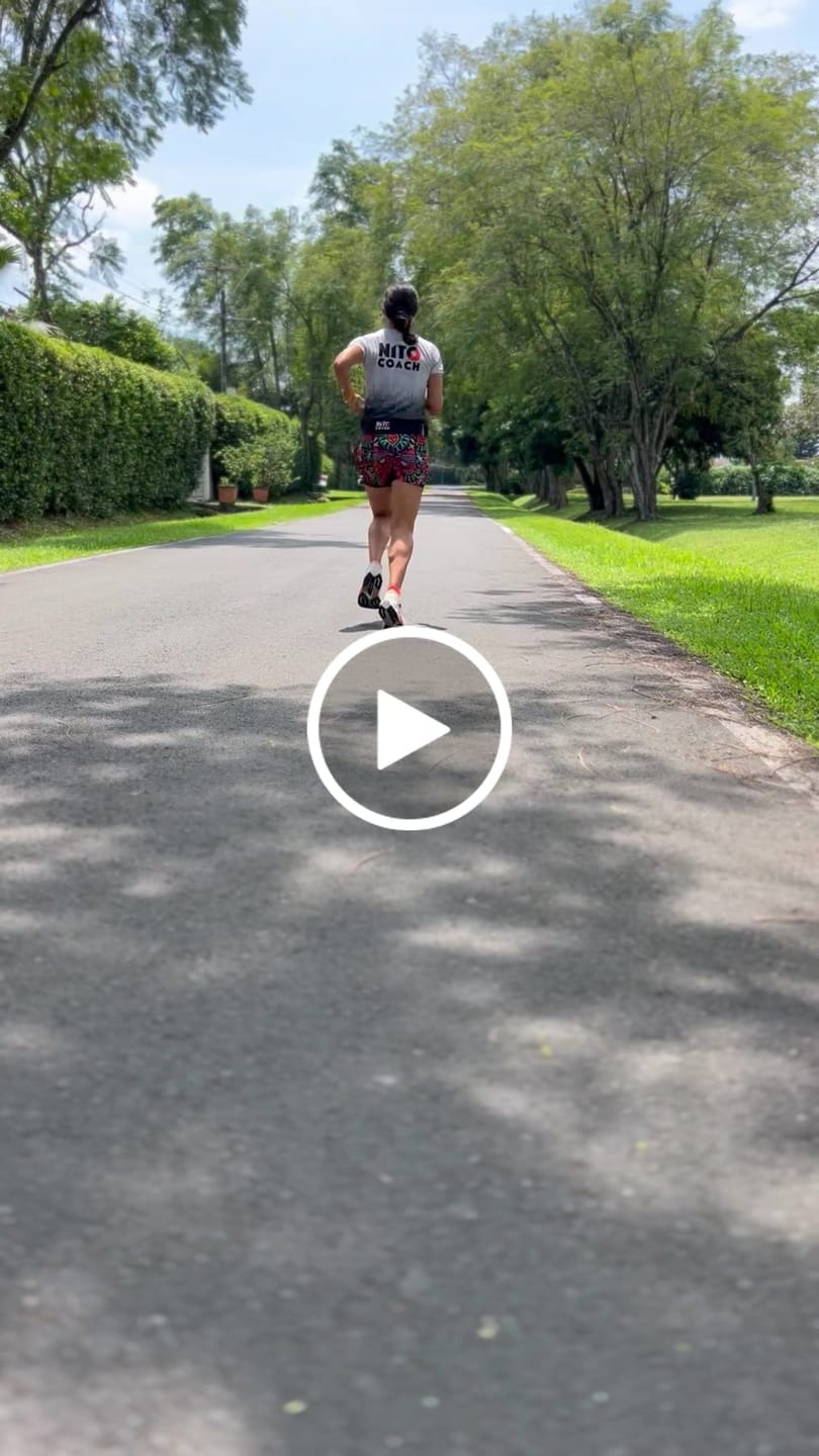 Customer video review of New Balance FuelCell SuperComp Trainer v3 Mujer Sea Salt Urgent Red