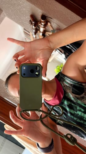 Customer photo review of Case | Verde Musgo