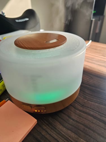 Customer photo review of Дифузер за етерични масла с дистанционно управление, Светещ със 7 цвятa, Овлажнител за въздух, Relaxo, 500ml