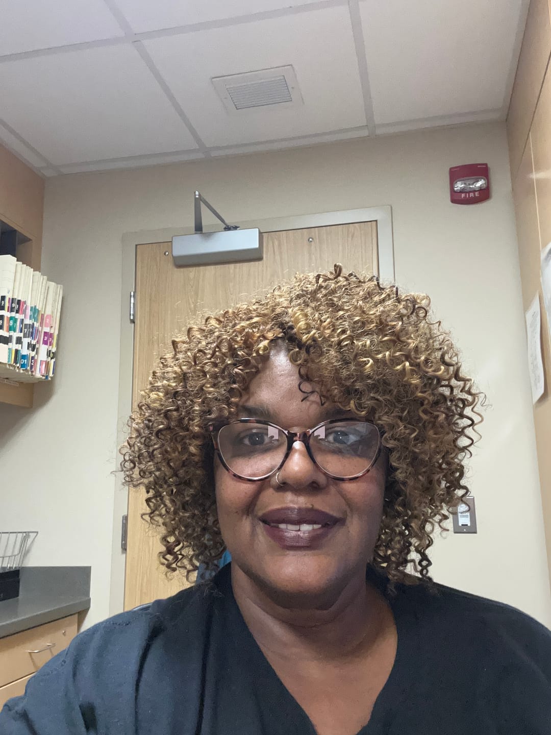 Customer photo review of Vivica A Fox Amore Mio Everyday Collection Full Wig - AW BOLD