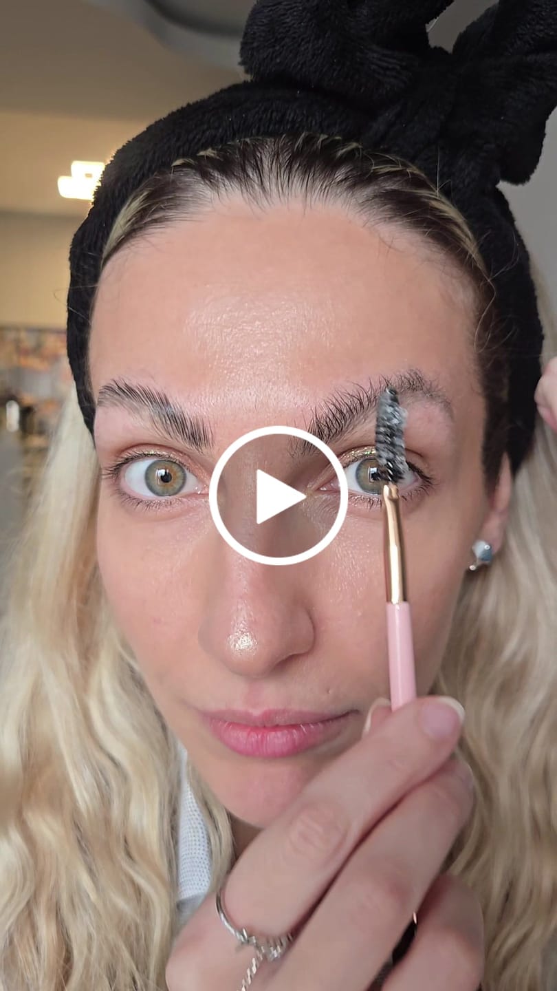 Customer video review of HOLD UP! Flexible Brow Wax + Multitasker Brush