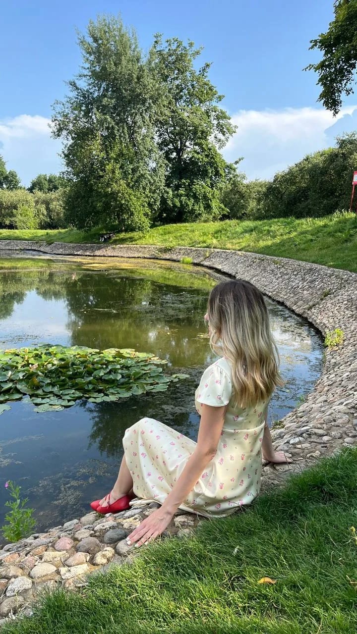 Customer photo review of Camila Printed Satin Midi Dress
