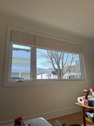 Customer photo review of SmartWings Motorized Linen Roman Shades 50%/70%/100% Blackout Daphne