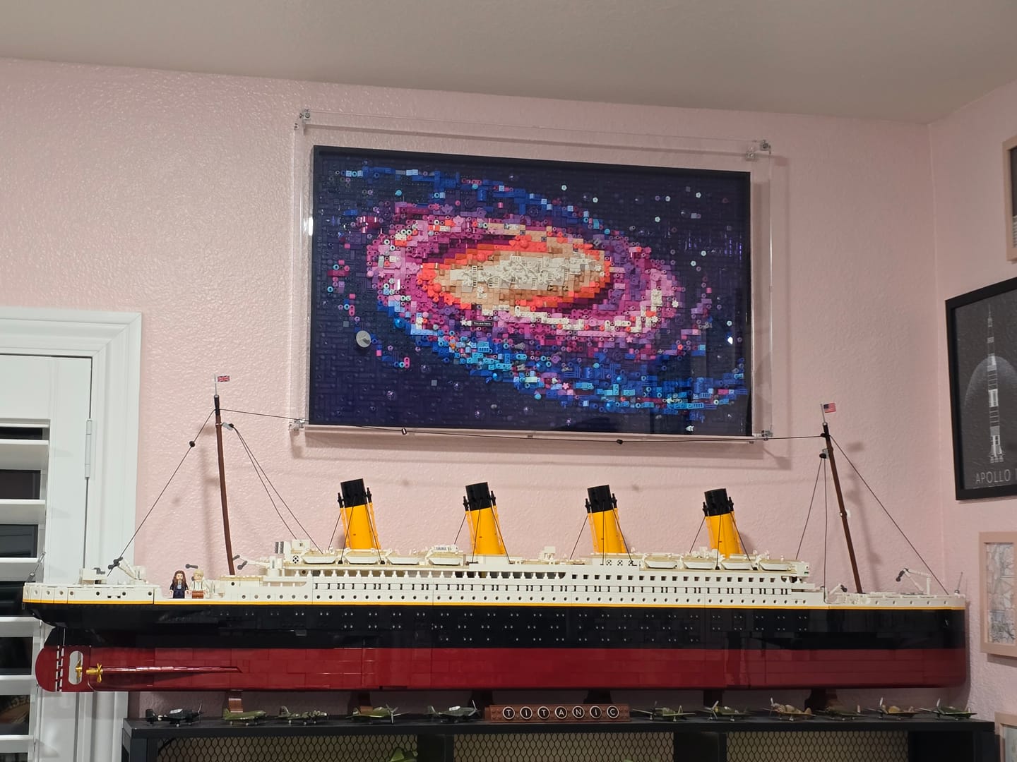 Customer photo review of Wall Mounted Display Case for LEGO® 31212 Art The Milky Way Galaxy