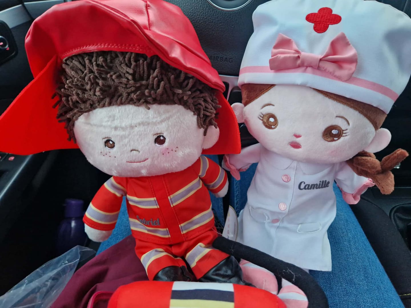 Customer photo review of Personnalisée Poupée en Peluche avec Yeux Ouverts de Infirmière