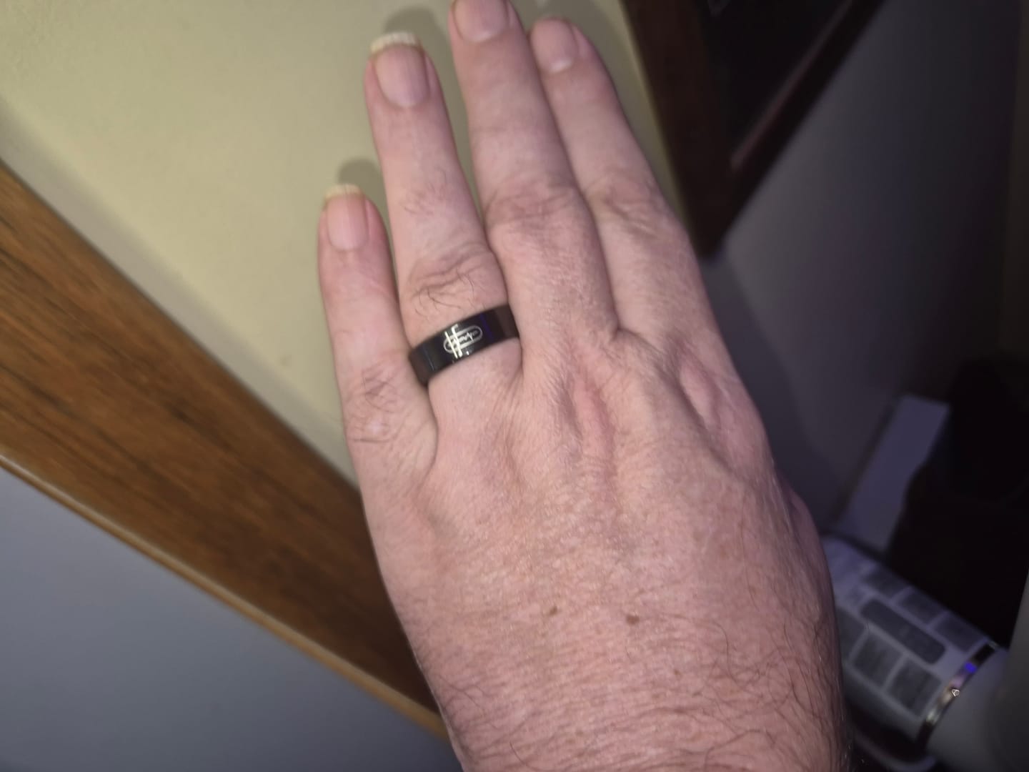 Customer photo review of FITAOS R08 Blood Glucose ECG/EKG Blood Pressure Monitoring AI Health Analysis Smart Ring