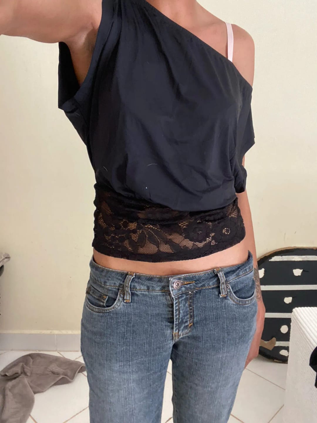 Customer photo review of Janice Inclined Shoulder Lace Top