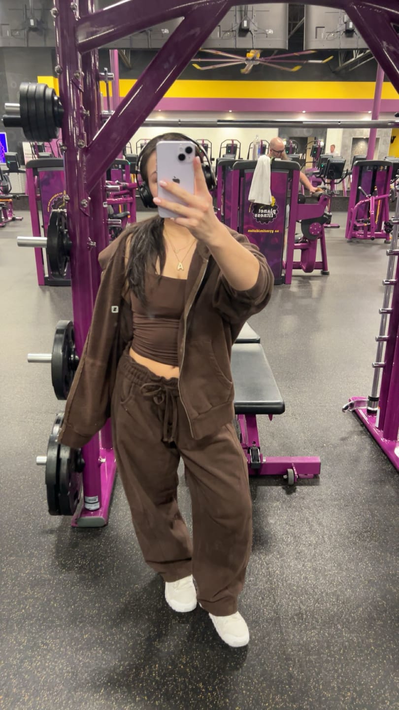 Customer photo review of W5210 - Studio Edit Zip Hoodie