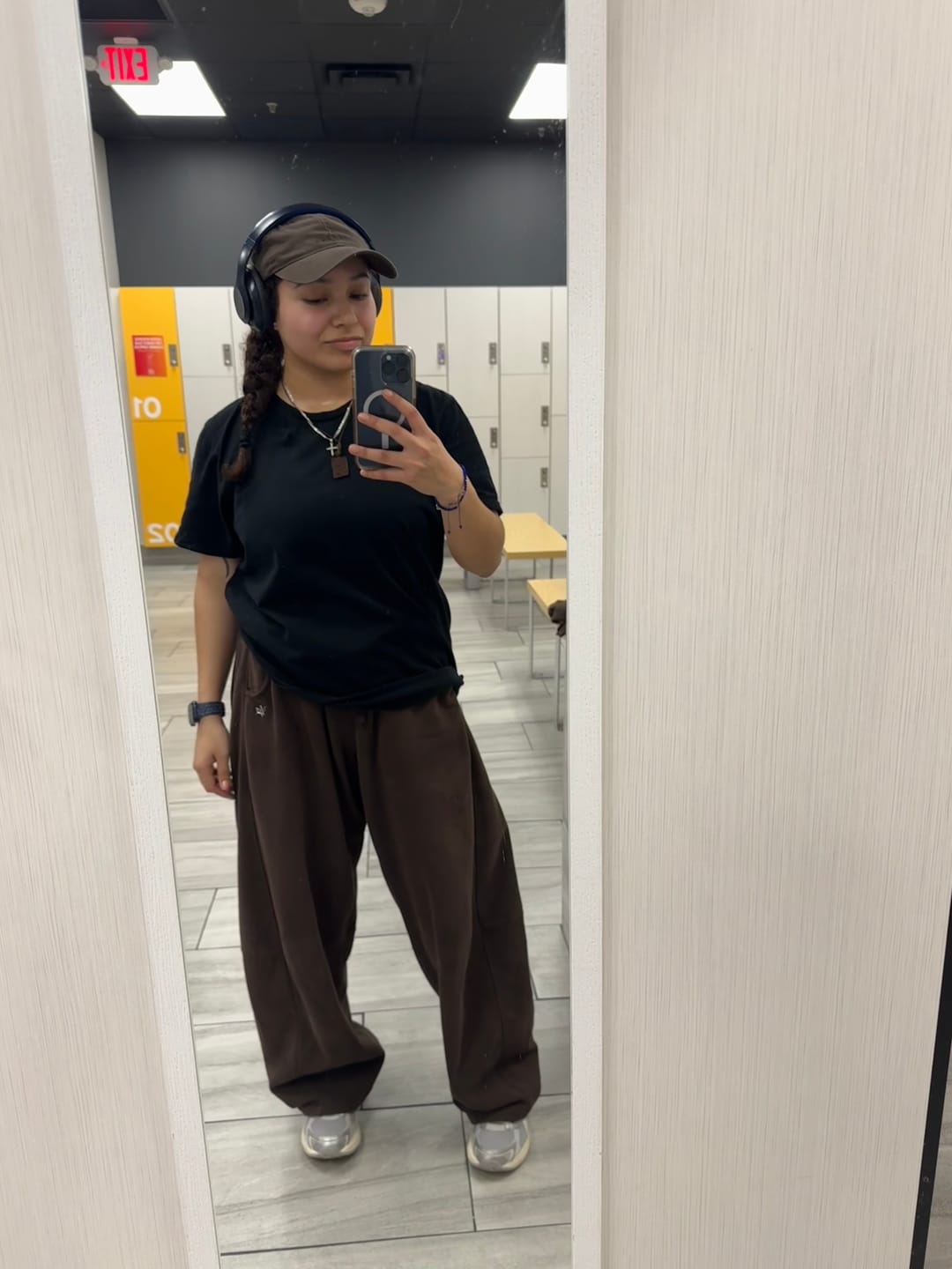 Customer photo review of W2255 - Studio Edit Barrel Jogger