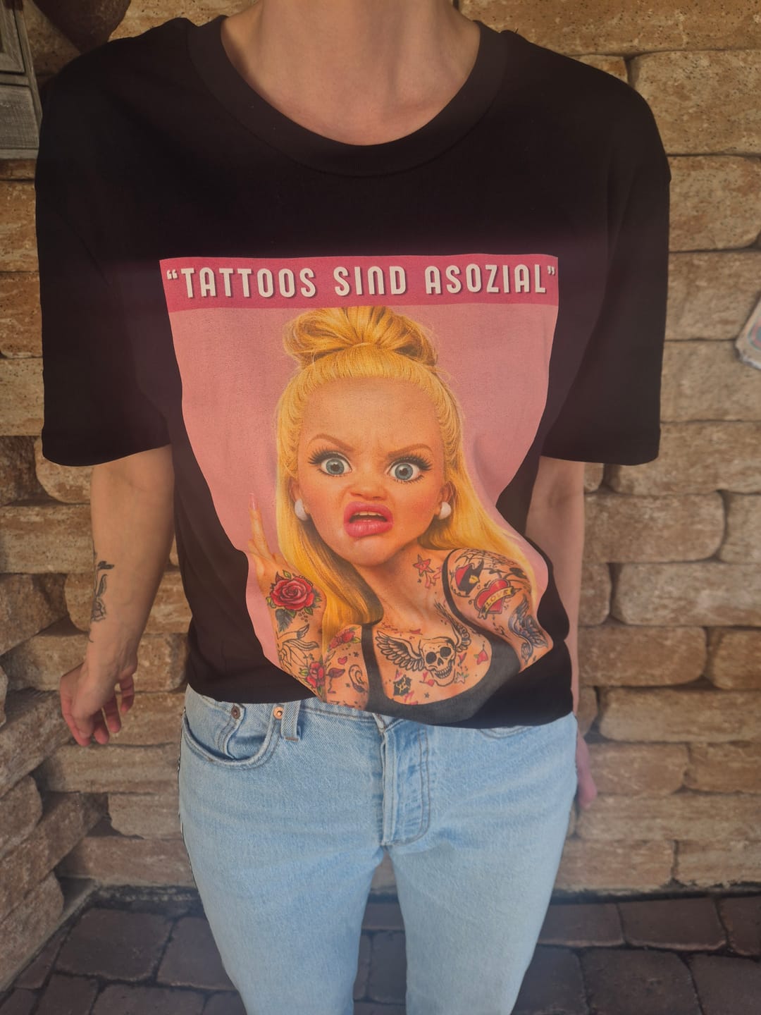 Customer photo review of Asozial - Premium Shirt
