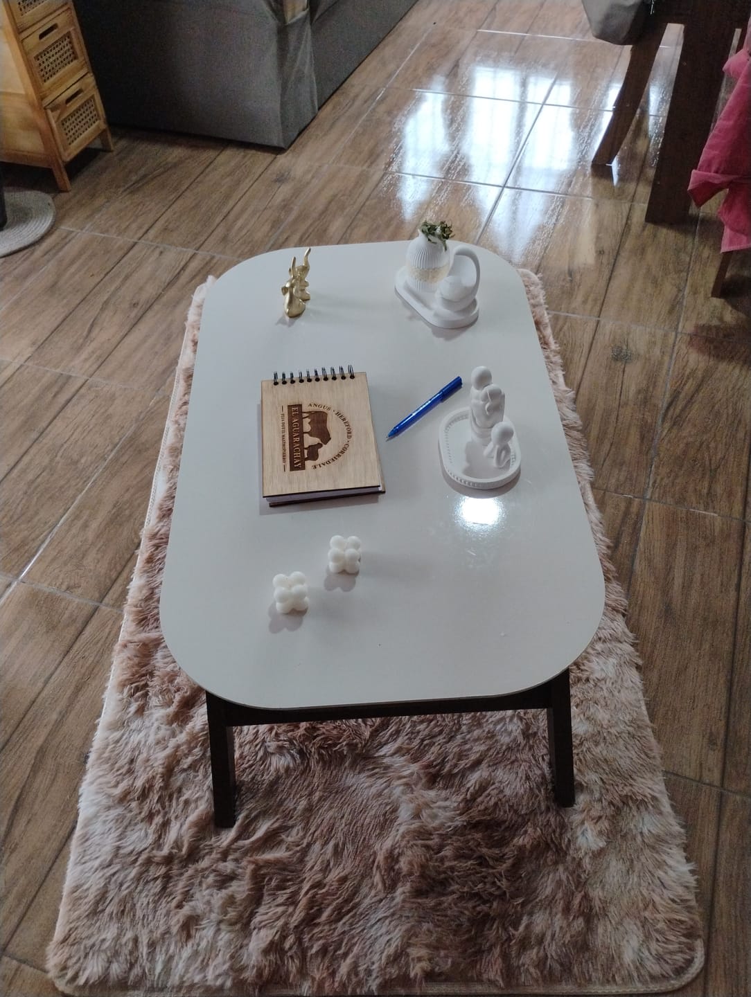 Customer photo review of Alfombra Decorativa Peluda Fibra Sintética 80 x 150 cm