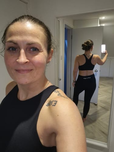 Customer photo review of BOLD Full Length Legging