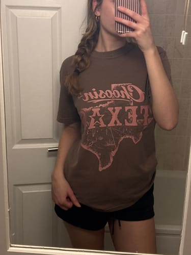 Customer photo review of 'Choosin Texas' Faded T-Shirt