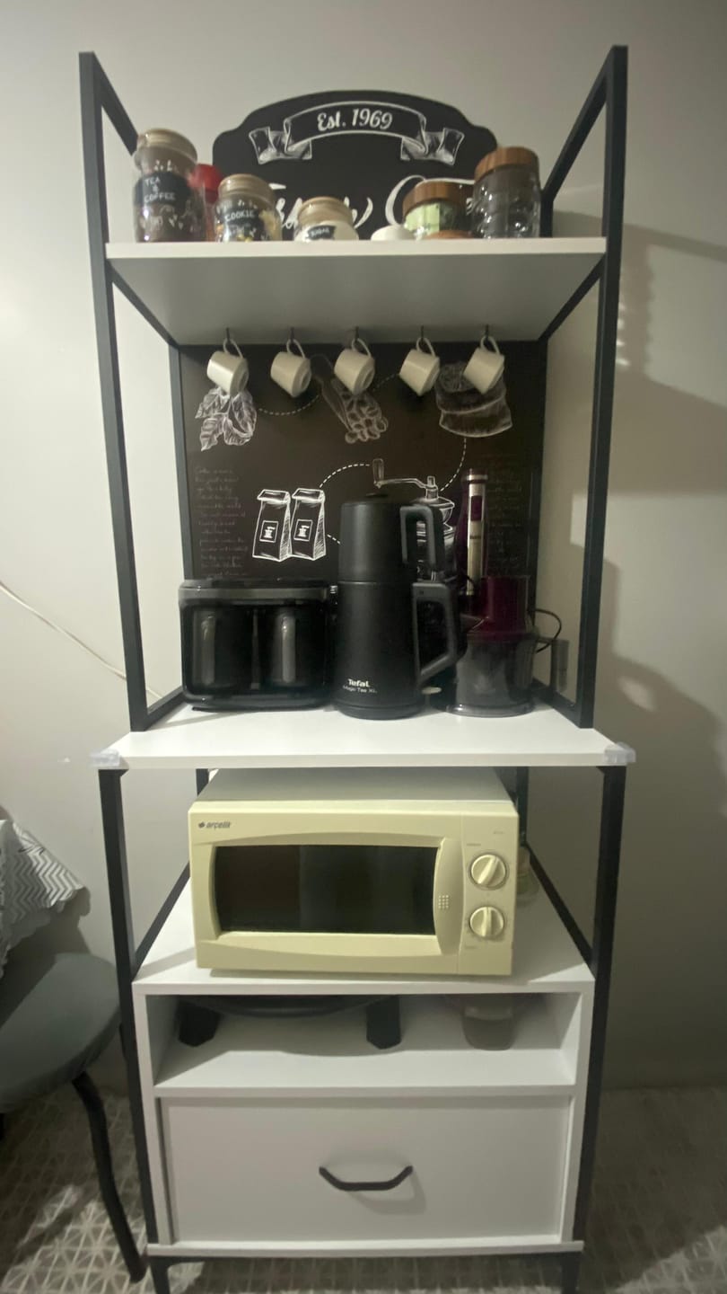 Customer photo review of Rani JE155 Işıklı Kahve Köşesi Çekmeceli Çok Amaçlı Mutfak Dolabı Beyaz