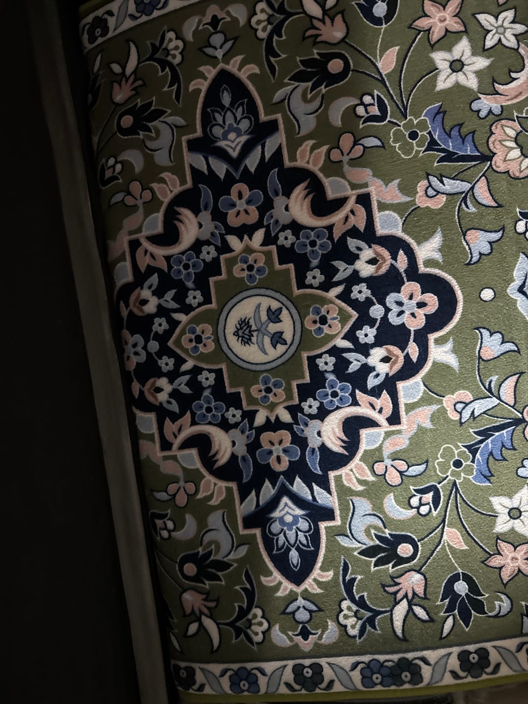 Customer photo review of Masjid-e-Nabawi Mosque Padded Prayer Mat