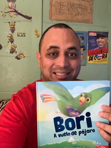 Customer photo review of Bori: A Vuelo de Pájaro | Libro Bilingüe