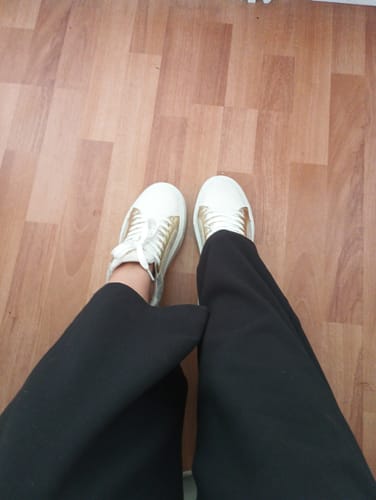 Customer photo review of Zapatilla Dorada  Mujer 43042