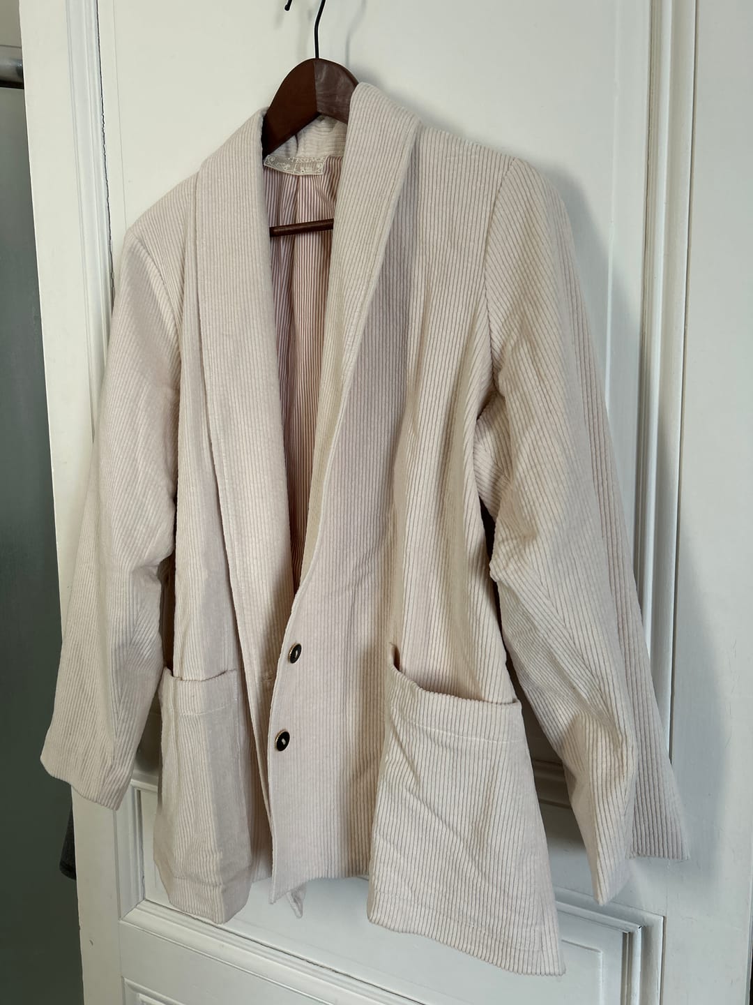 Customer photo review of Veste Faustine - velours côtelé ivoire