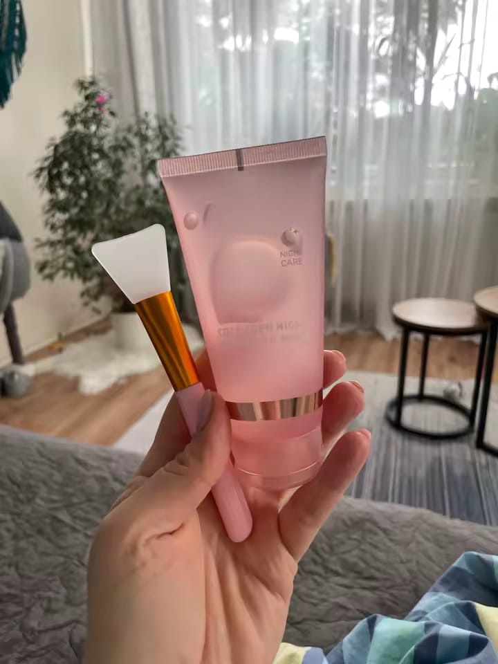 Customer photo review of Gel Mask™