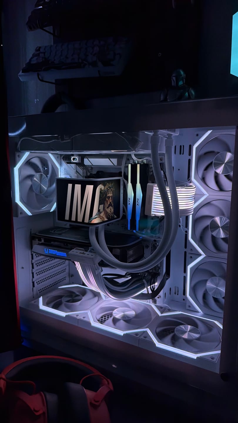 Customer photo review of AsiaHorse Aurora Learn PSU Cable Cover