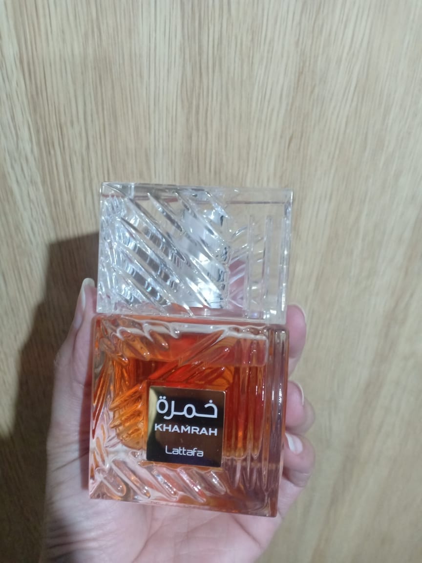 Customer photo review of Khamrah Lattafa Perfumes للجنسين