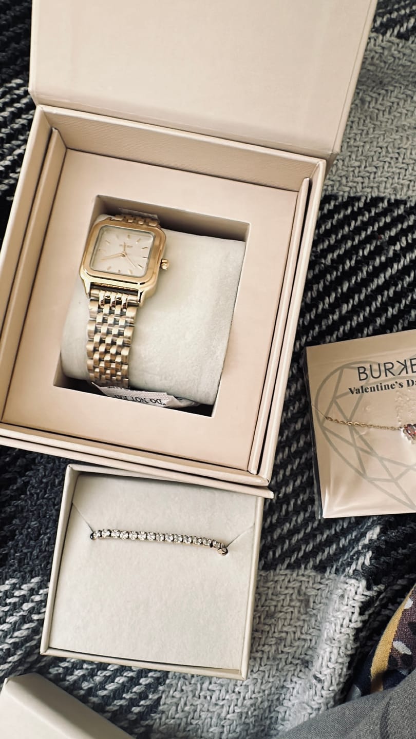 Customer photo review of Macy Gold White