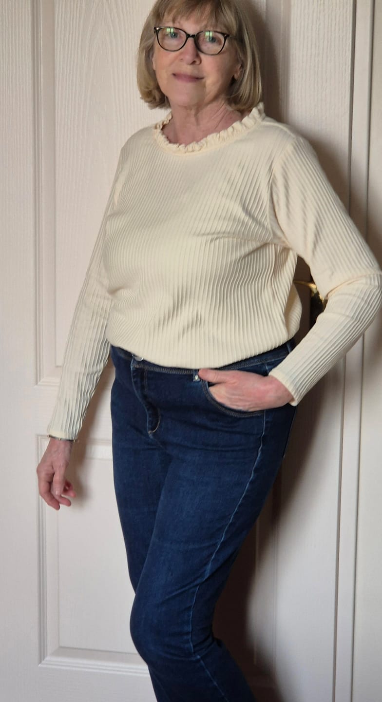 Customer photo review of Blouse  Clarisse - Maille côtelée ivoire