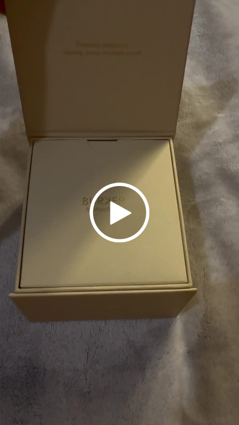 Customer video review of Julia Gold Silver