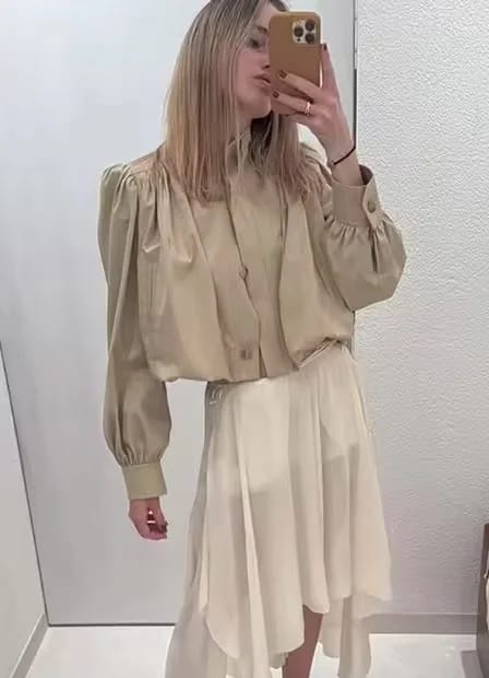 Customer photo review of Avery Pleated Cropped Jacket